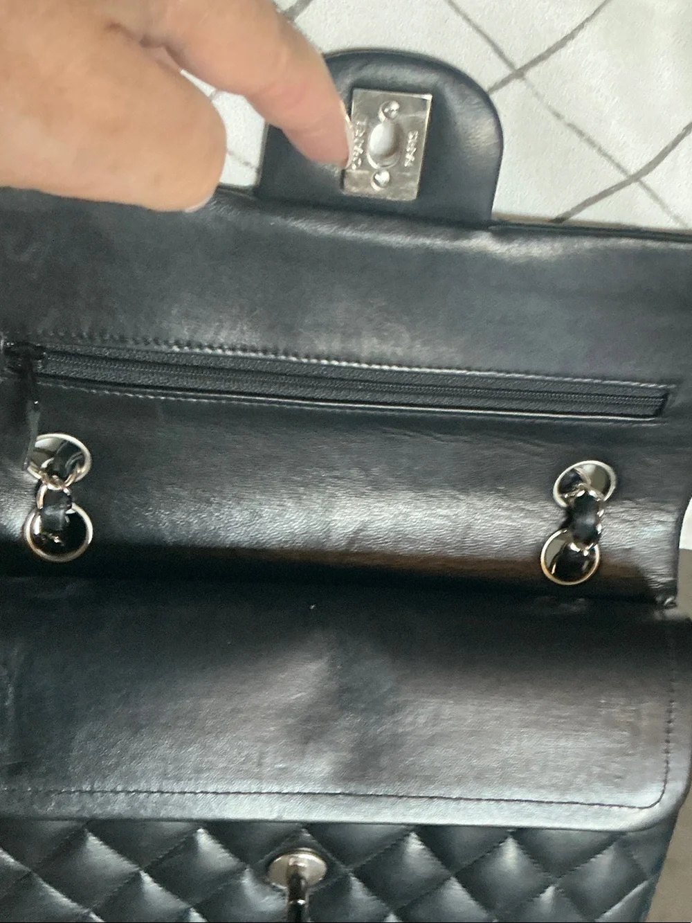 CHANEL Black Quilted Leather Shoulder Bag with Silver-Tone Chain
